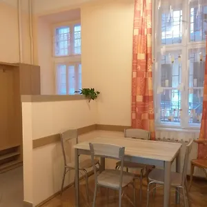 Tempo Courtyard Apartamento Budapest