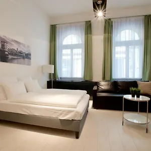 St. King 1 By Hi5 Apartamento Budapest